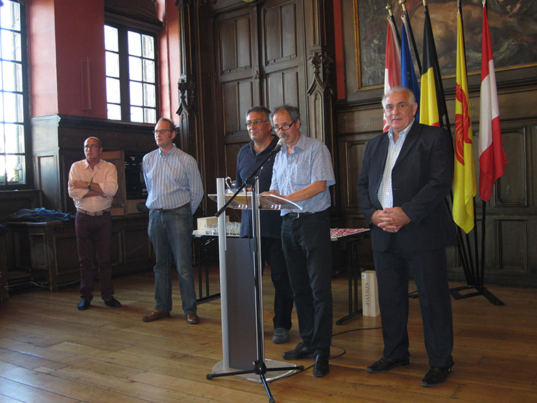 136.jpg